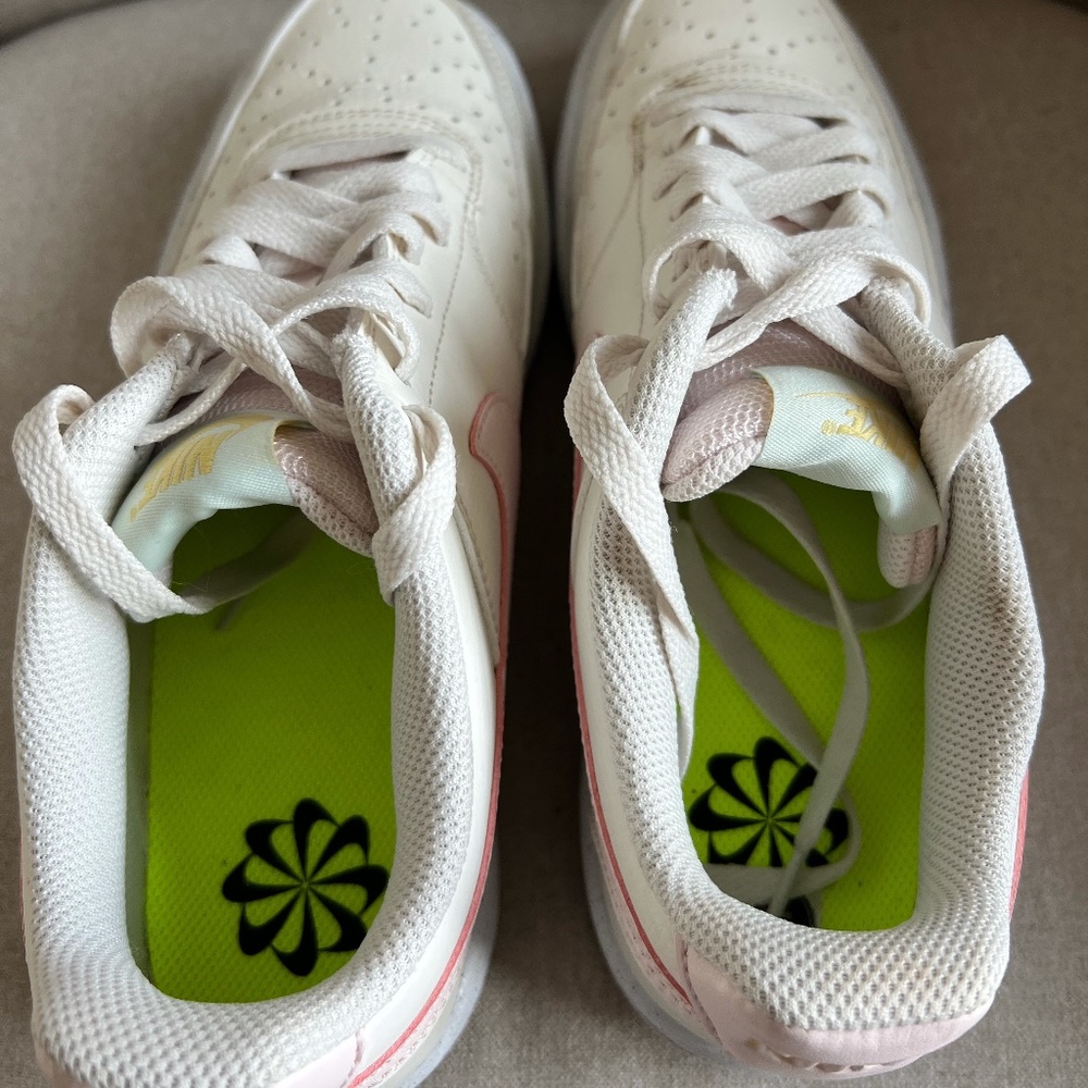 Women's Nike Court Vision Low Sneaker
